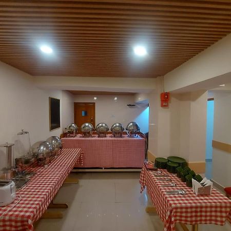 Brightland Hotel Шімла Екстер'єр фото