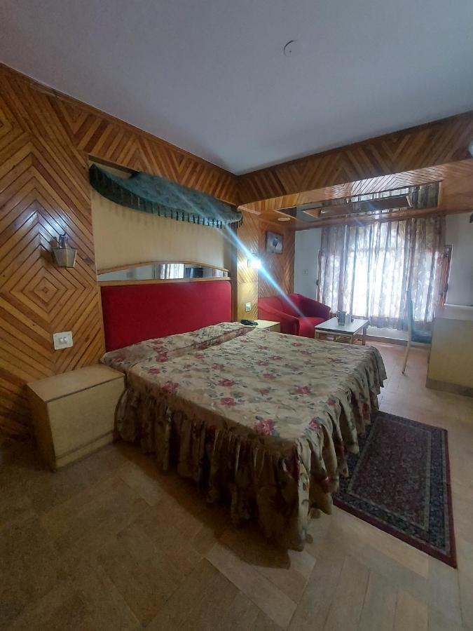 Brightland Hotel Шімла Екстер'єр фото