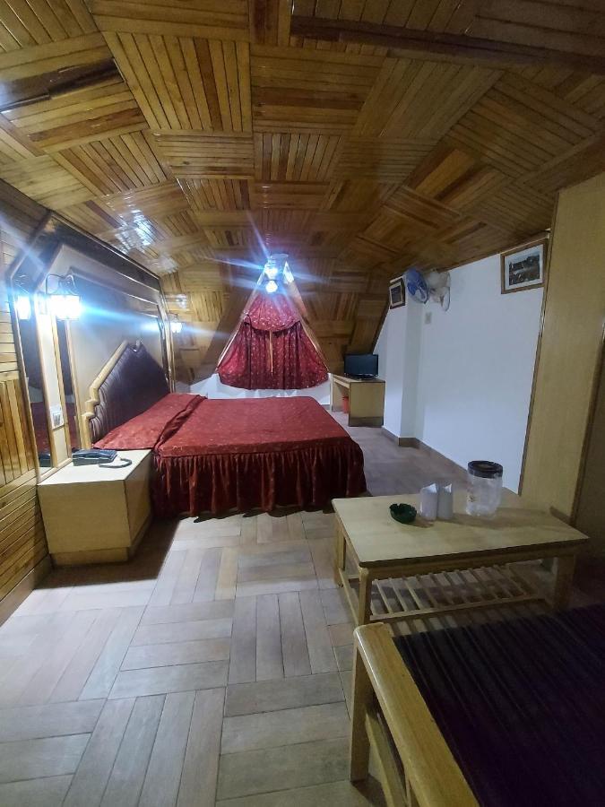 Brightland Hotel Шімла Екстер'єр фото