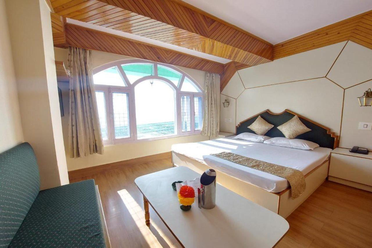 Brightland Hotel Шімла Екстер'єр фото